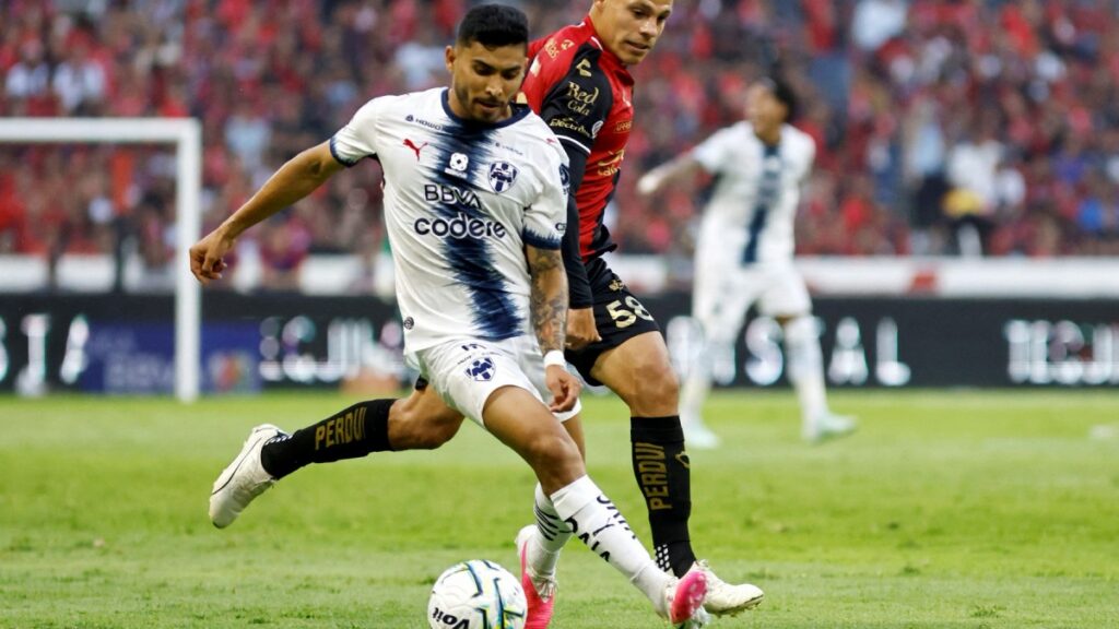 Orbelín Pineda sufrió una escalofriante lesión con Monterrey