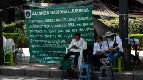 Pensionados encabezan las protestas en la CDMX para este 5 de agosto