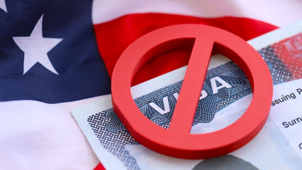 Por qué EE. UU. canceló sus visas.