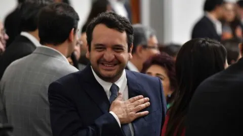 ¿Por qué el nombre de "Andy" López Beltrán aparece en una carpeta?