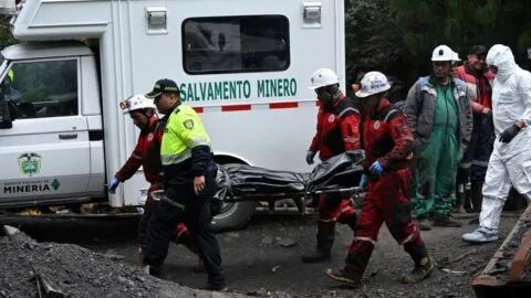 Mina ilegal colapsa en Colombia; mueren 13 trabajadores y siete resultan heridos