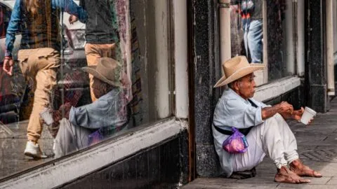 Desempleo sube en México: personas de 45 a 64 años concentran el mayor incremento
