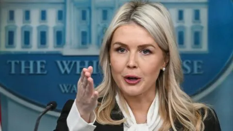 Trump anuncia salida de Karoline Leavitt como portavoz de la Casa Blanca