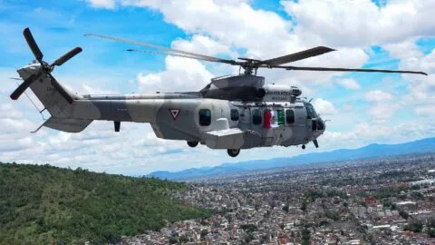 VIDEO: helicóptero militar pierde potencia y se desploma al despegar en Durango