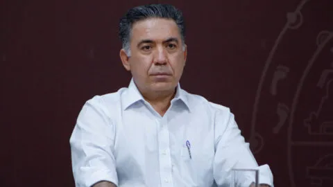 Tras 113 días, Enrique Inzunza anuncia su regreso presencial al Senado