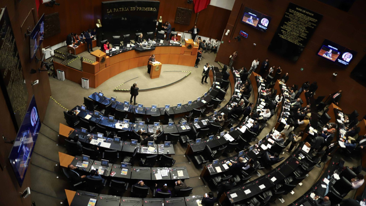 Ejecutivo Federal propone prohibir la doble nacionalidad para aspirantes a la Presidencia y Gubernaturas