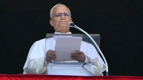 Papa León XIV pide soluciones de paz y justicia ante la crisis migratoria en Ceuta
