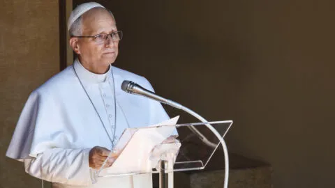Papa León XIV vuelve a elevar sus oraciones por Colombia tras terremoto de 7.4