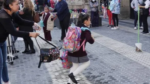¿Nervios o ansiedad? Cómo detectar señales de alerta en niños por el regreso a clases 