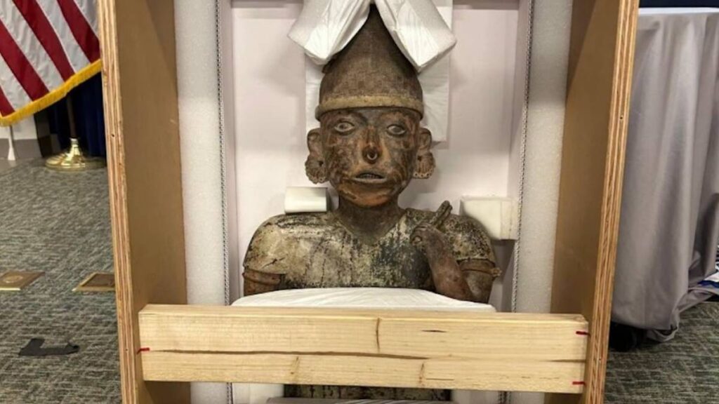 Una pieza pertenecía al Museo Metropolitano de Arte
