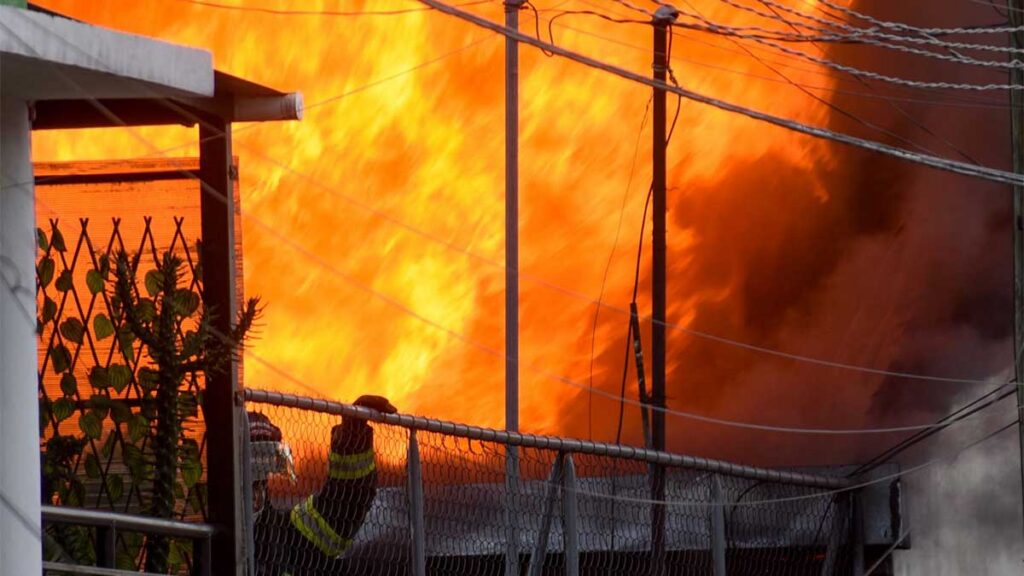 Reportero incendio Nuevo León
