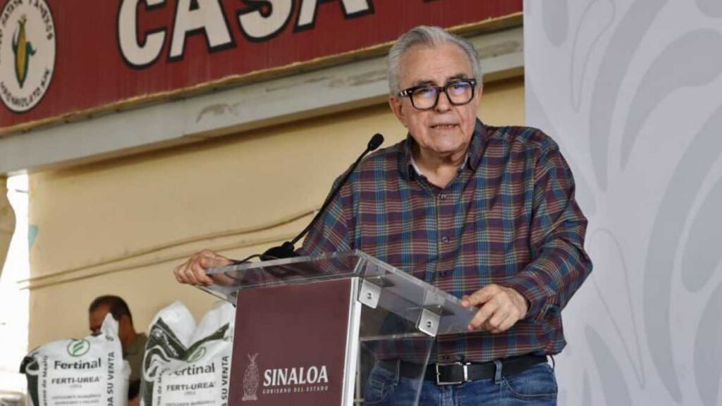 Rocha Moya regresa al cargo en Sinaloa