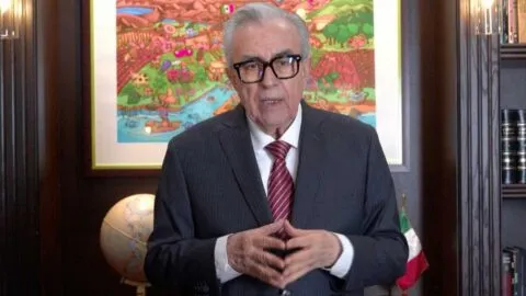 Congreso de Sinaloa aprueba licencia indefinida de Rubén Rocha Moya como gobernador