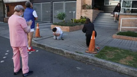 Videos: Fuerte terremoto sacude Colombia y se siente en Bogotá y Quito