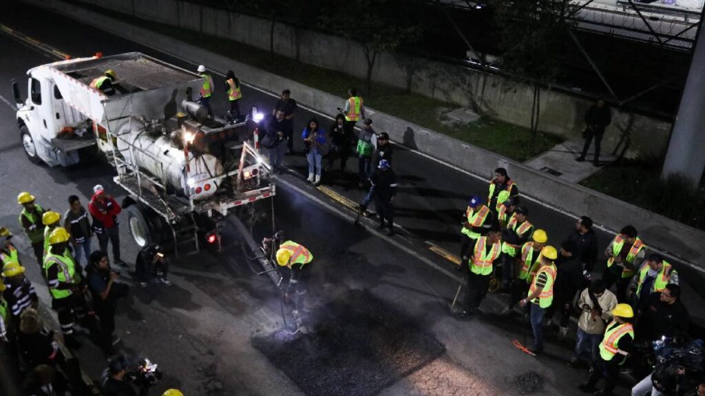 sujetos-con-chalecos-de-obra-publica-irrumpen-en-negocio-y-roban-700-mil-pesos-en-puebla