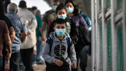Los tipos de deportación explicados: remoción expedita, formal, salida voluntaria