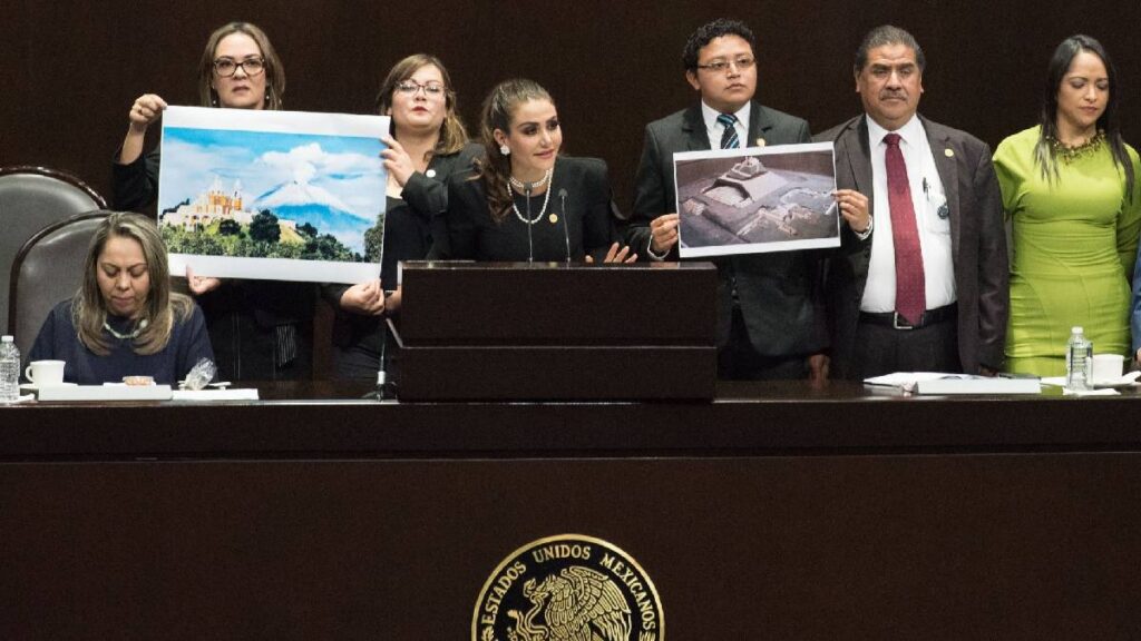 tras-la-polemica-termina-el-podcast-de-diputadas-de-morena-y-suspenden-a-conductora-de-televisa