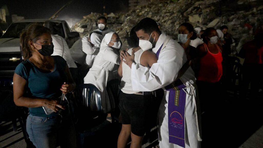 Los muertos por los terremotos en Venezuela aumentaron a 6 mil 125; siguen buscando a cerca de mil 400 desaparecidos.
