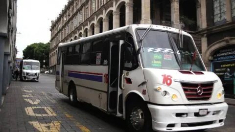Video: así fue asalto de la Ruta 27 que terminó en balacera; 3 pasajeros heridos en Puebla