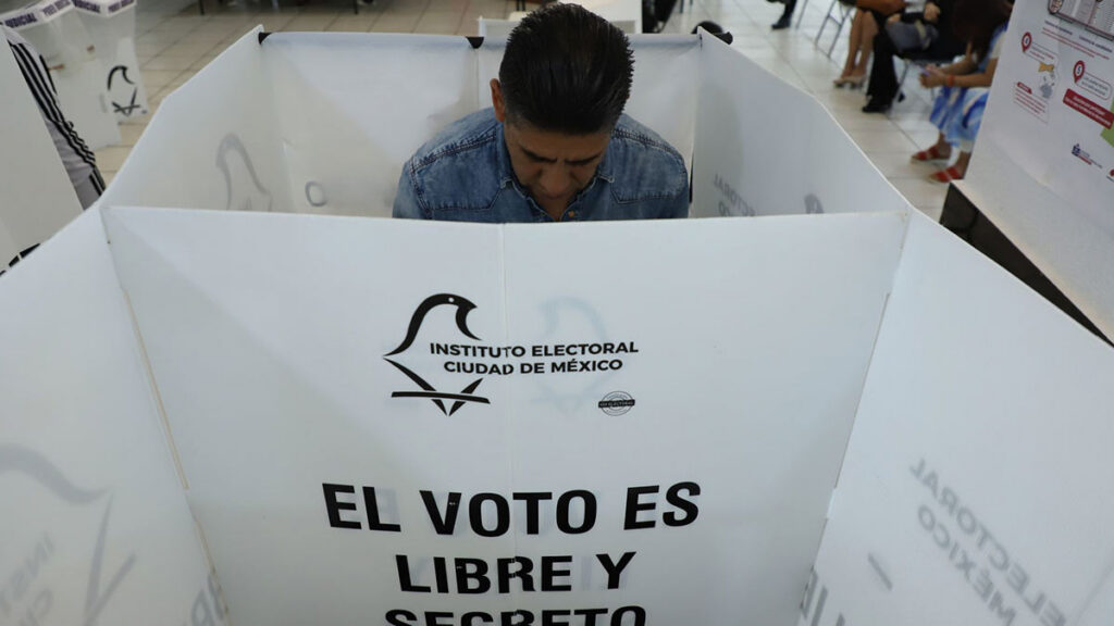 ¿México dejó de ser una democracia? Esto advierte el Instituto V-Dem