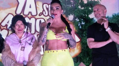 Comediantes La Wanders Lover y Ana Show protagonizan pelea afuera de show