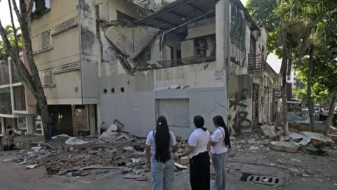 Videos: Fuerte terremoto sacude Colombia; se siente en Bogotá y Quito