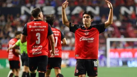 Gilberto Mora hunde a Cruz Azul en la frontera