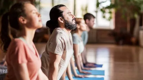 Yoga para el intestino irritable: ¿puede aliviar los síntomas?