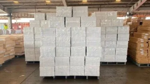 De "lámparas" a "vasos": así intentan ocultar millones de cigarros ilegales en contenedores