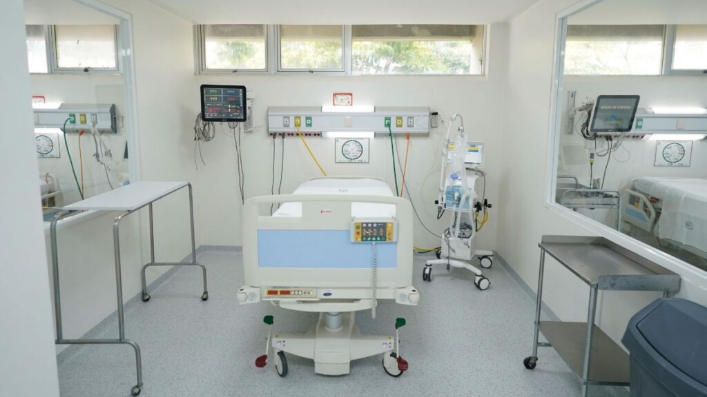 Brote de gastroenteritis en el Hospital General: 15 médicos siguen hospitalizados, 8 recibieron el alta