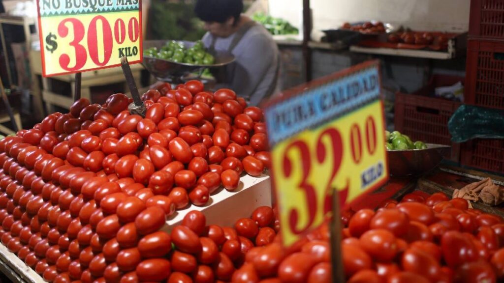 comerciantes-de-tecamachalco-denuncian-extorsiones-de-hasta-200-mil-pesos-los-amenazan-con-el-caso-del-hijo-del-alcalde