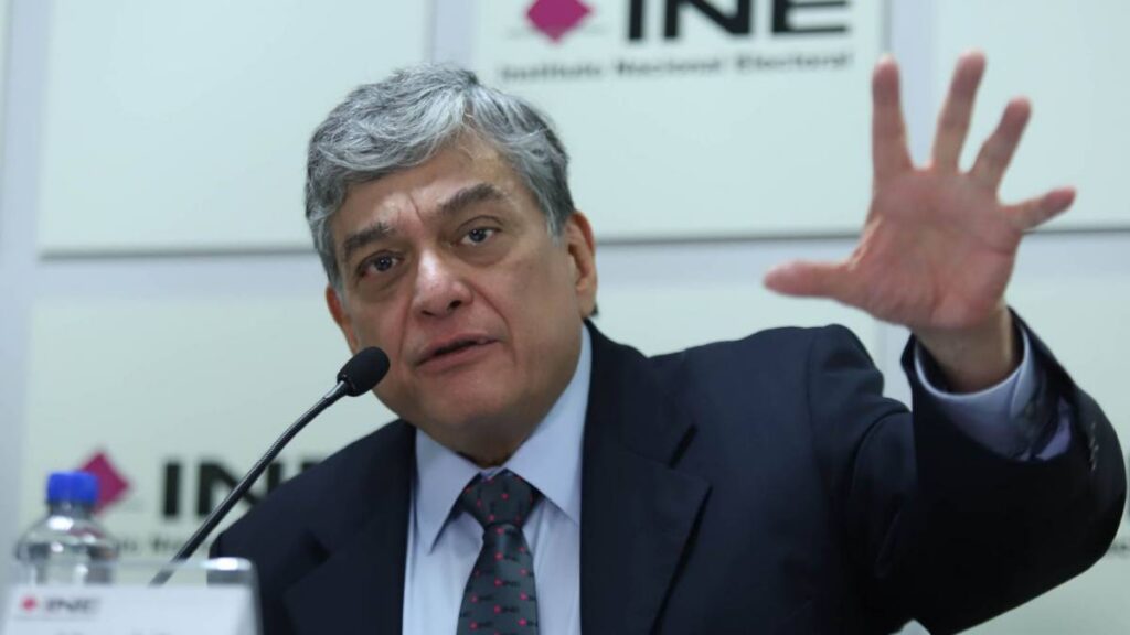 Consejero del INE, Uuc-kib Espadas Ancona