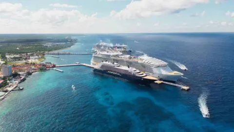 Chocan dos ferries en el Muelle Fiscal de Cozumel; sería segundo caso en menos de un mes