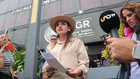 Grecia Quiroz pide a la FGR atraer el caso del asesinato de Carlos Manzo