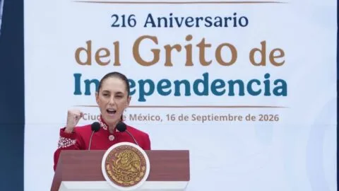 “México no se doblega, no se arrodilla y nunca se vende”: Sheinbaum en Desfile Militar