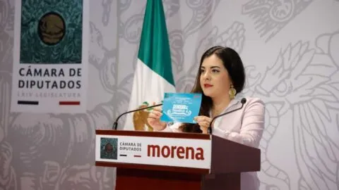 Diputada de Morena arremete contra opositores y cierra discurso con polémica frase