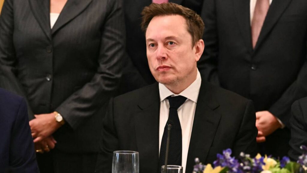 Elon Musk acudió a la reunión con Trump de líderes en IA