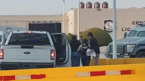 Trasladan al Altiplano a escolta del exalcalde de Uruapan, Carlos Manzo, por especulación de atentado