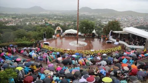 Festival Huey Atlixcáyotl llena de música y tradición el Cerro de San Miguel en Atlixco