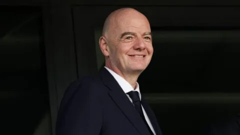 Gianni Infantino irá por la reelección de FIFA pese a críticas y oposición