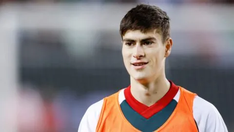 "Hormiga" González se estrena en Europa; ve el gol y la celebración al estilo de Dragon Ball
