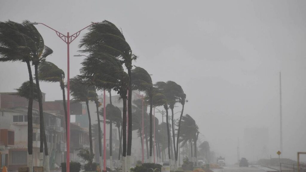 huracan-marie-imagenes-de-los-danos-que-dejo-en-baja-california-sur