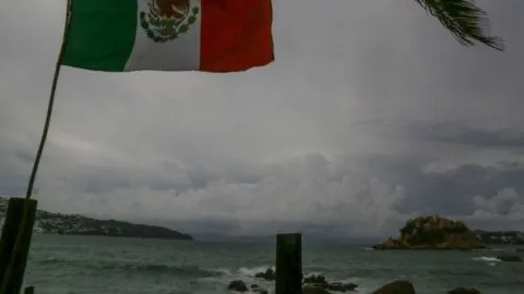 Huracán Polo mantendrá este jueves las lluvias intensas en al menos 5 estados del Pacífico mexicano