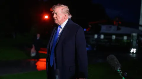 Trump se pronuncia tras presunto atentado en base aérea de EE. UU. en Reino Unido
