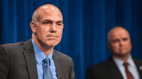 Exdirector de la DEA lanza mensaje a Sheinbaum; pide aceptar apoyo de EE. UU. para enfrentar al narcotráfico