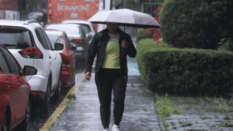 ¡No frenan! Siguen las lluvias en todo el país este martes, mientras onda de calor continúa en tres estados