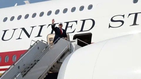 Casa Blanca impide a CNN viajar con Trump en el Air Force One rumbo a Tennessee