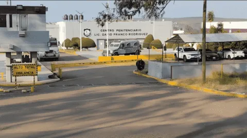 Trasladan a El Altiplano a los ahijados y al escolta de Carlos Manzo