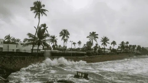 De ligeras a torrenciales, los 32 estados tendrán lluvias este martes por Polo, Rachel y monzón