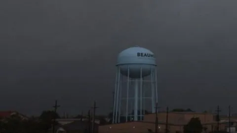 Inundaciones repentinas en Texas hoy: estas son las zonas que permanecen en mayor riesgo tras el paso de Edouard